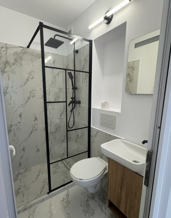 Inchiriere apartament 2 camere parțial mobilat, str.Hărmanului