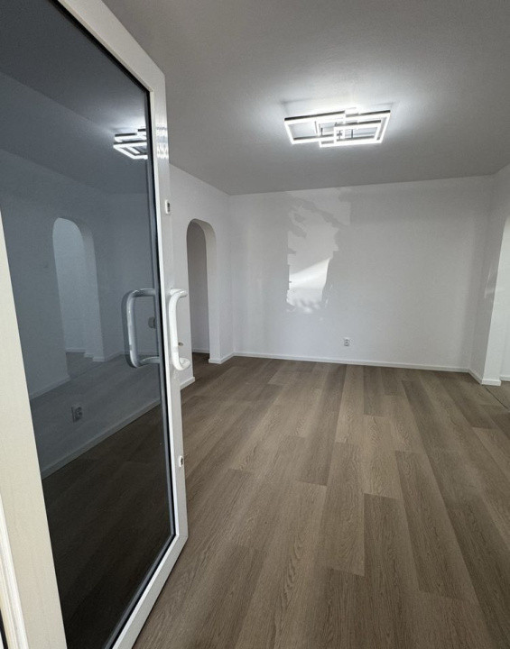 Inchiriere apartament 2 camere parțial mobilat, str.Hărmanului