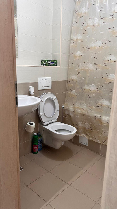 CHIRIE | 2 camere decomandat + gradina privata | Loc parcare inclus 