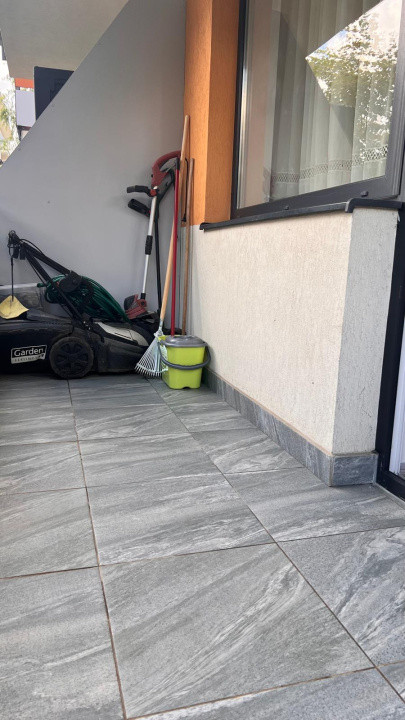 CHIRIE | 2 camere decomandat + gradina privata | Loc parcare inclus 