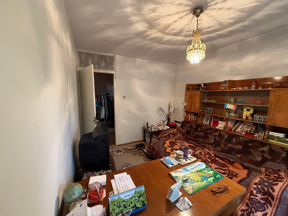Apartament 4 camere, decomandat, 90 mp, cartier George Enescu 