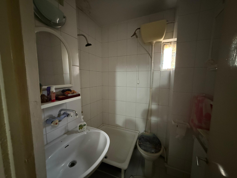 Apartament 4 camere, decomandat, 90 mp, cartier George Enescu 