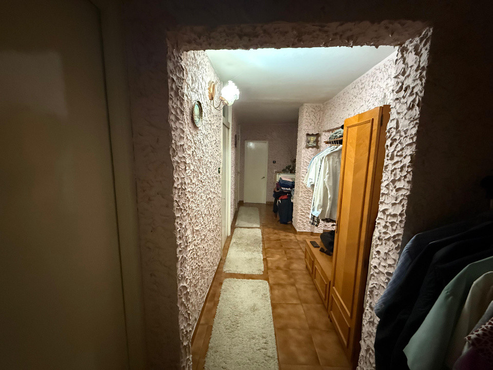 Apartament 4 camere, decomandat, 90 mp, cartier George Enescu 