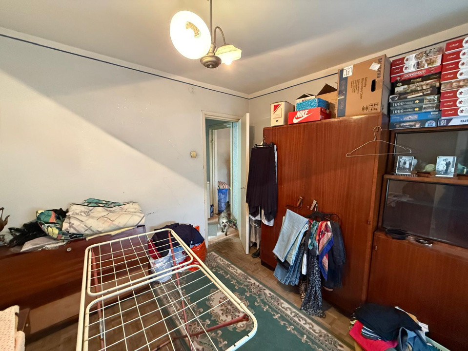 Apartament 3 camere, 51 mp, cartier Craiovita Noua, Zona Niela