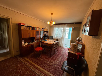 Apartament 3 camere, 51 mp, cartier Craiovita Noua, Zona Niela