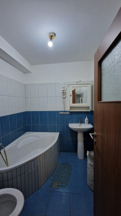 Apartament 3 camere, 82 mp utili, Zona Valea Aurie