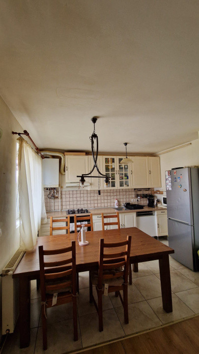 Apartament 3 camere, 82 mp utili, Zona Valea Aurie