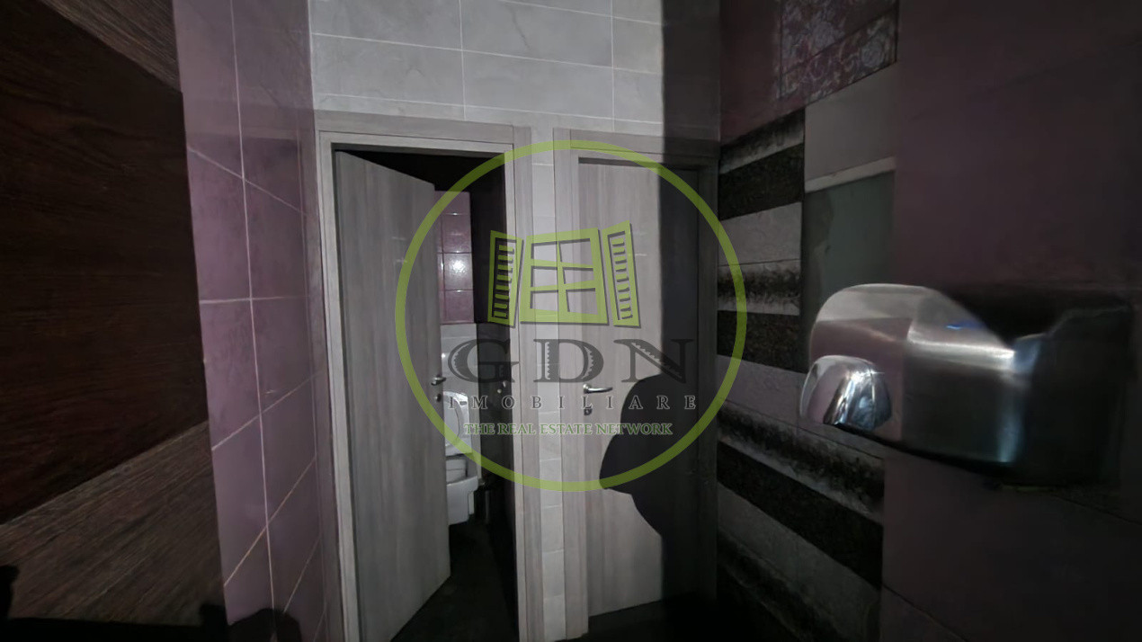 Spatiu comercial, 148mp, Calea Bucuresti, zona McDonalds