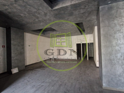 Spatiu comercial, 148mp, Calea Bucuresti, zona McDonalds