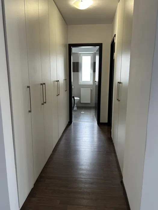 Apartament Cedonia pentru închiriere 