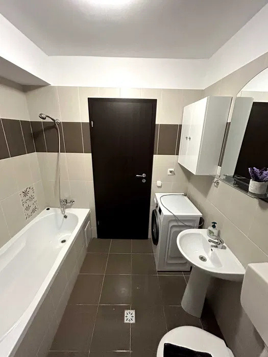 Apartament Cedonia pentru închiriere 