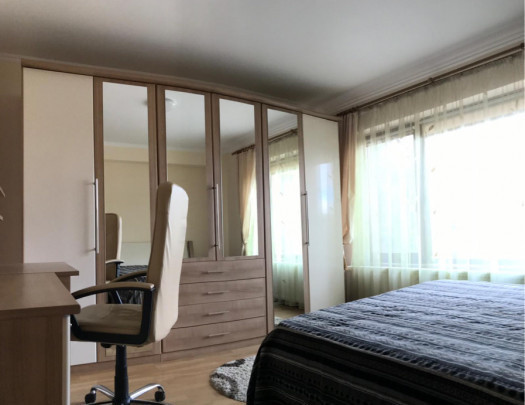 Închiriere apartament 3 camere – mobilat, etaj 1, zona Rahova – Sibiu