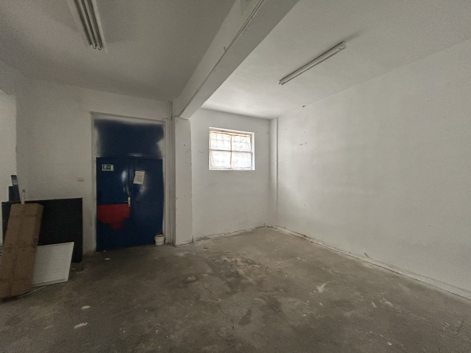 Spațiu comercial de închiriat – 100 m² utili, vitrină la stradă
