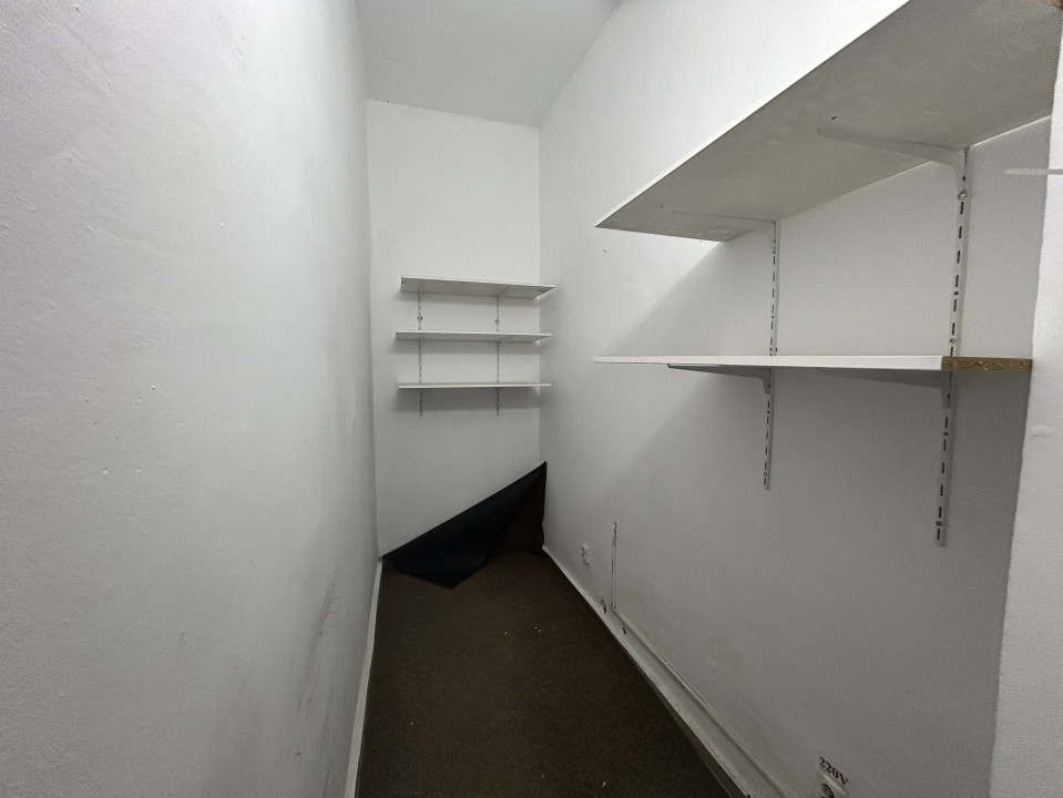 Spațiu comercial de închiriat – 100 m² utili, vitrină la stradă