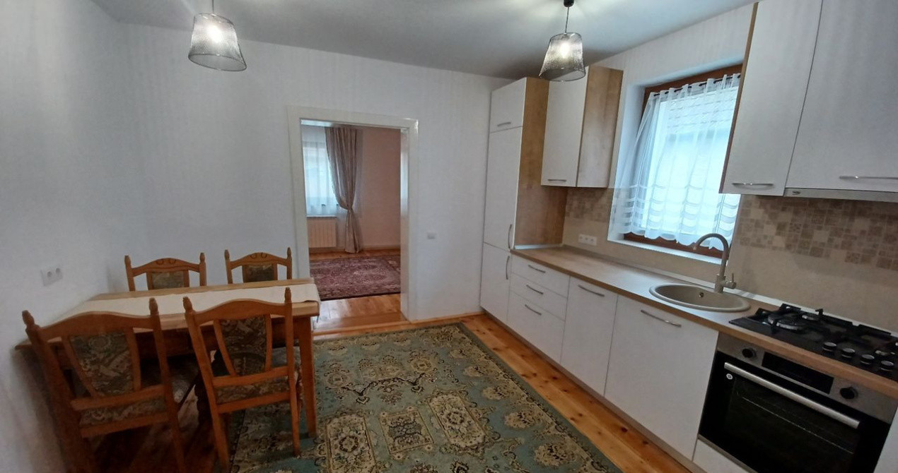 Casa 2 camere- singur in curte, Lazaret