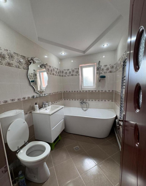 🔑Apartament 3 camere decomandate🏠 Etaj 1, curte+ parcare, lângă Promenada Mall