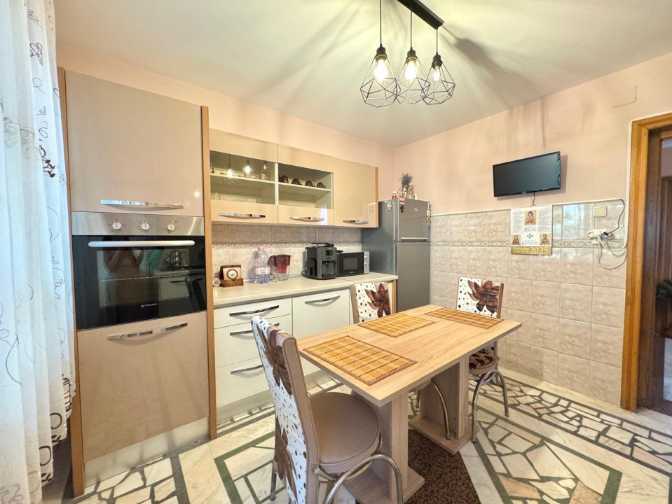 Duplex de vazanre in zona Grigore Ureche - intr-o zona linistita 