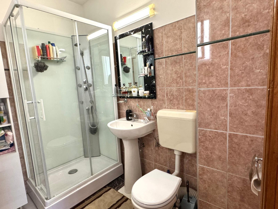 Duplex de vazanre in zona Grigore Ureche - intr-o zona linistita 
