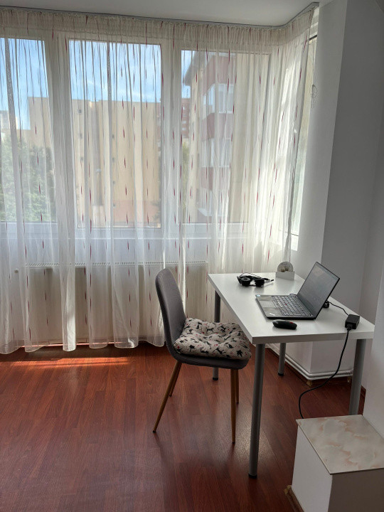 Inchiriere apartament 3 camere 650€ Astra 