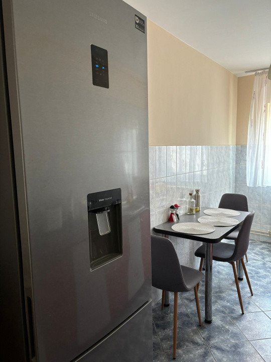 Inchiriere apartament 3 camere 650€ Astra 