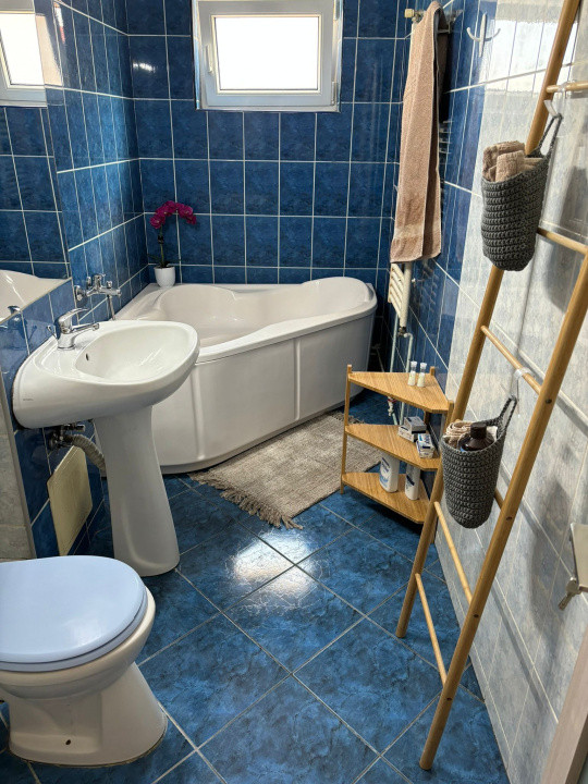 Inchiriere apartament 3 camere 650€ Astra 