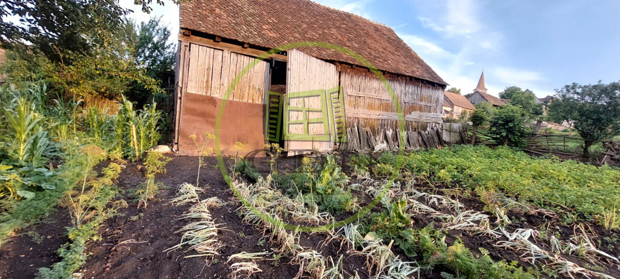 Casa 6 camere suprafata utila 190mp si teren 1440mp,spre vanzare in NOU SB