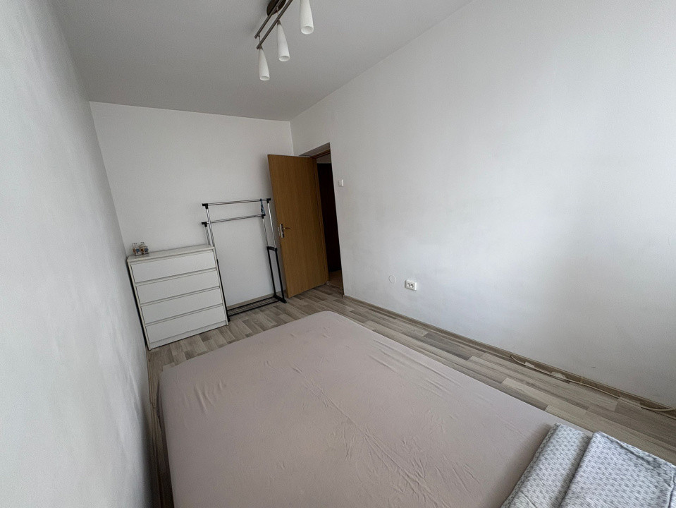 Apartament, 3 camere, decomandat, 65 mp, Calea Bucuresti