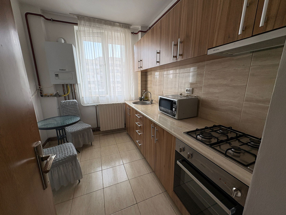 Apartament, 3 camere, decomandat, 65 mp, Calea Bucuresti
