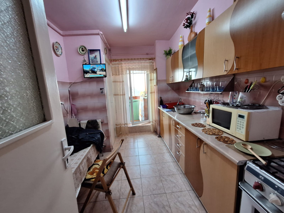 Ocazie! Apartament cu 3 camere 65 mp., 2 băi, zona Zorilor, 165000 Euro