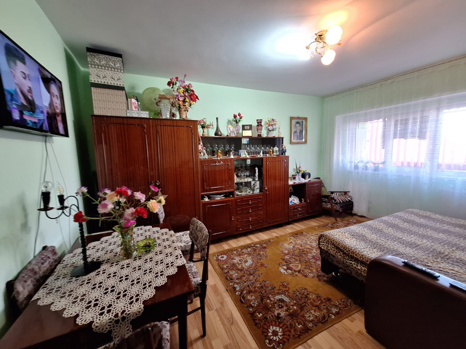 Ocazie! Apartament cu 3 camere 65 mp., 2 băi, zona Zorilor, 165000 Euro