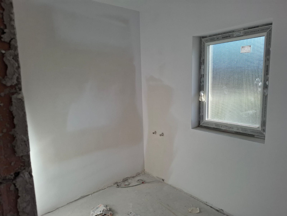  Casa individuala, 4 camere, 152mp, 2 locuri de parcare.