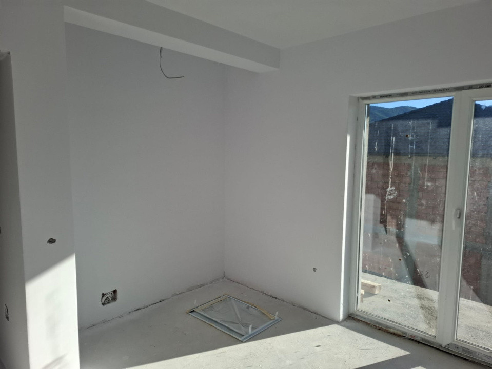  Casa individuala, 4 camere, 152mp, 2 locuri de parcare.