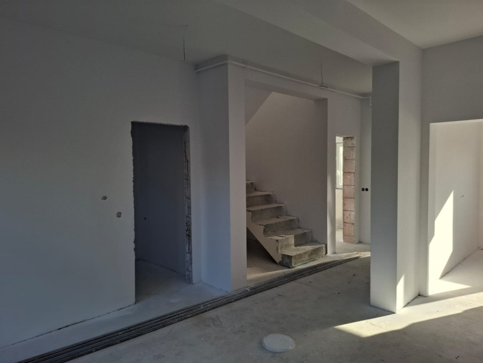  Casa individuala, 4 camere, 152mp, 2 locuri de parcare.