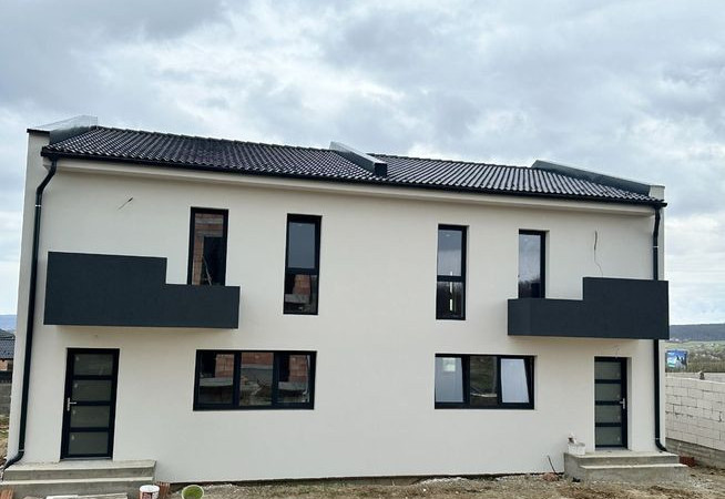 Casă individuală de vânzare  | 120 mp +230 mp | Cisnădie 