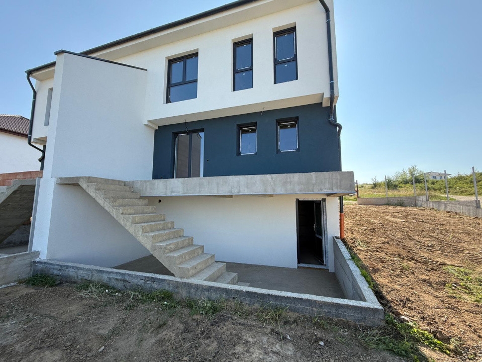 Casă individuală de vânzare  | 120 mp +230 mp | Cisnădie 