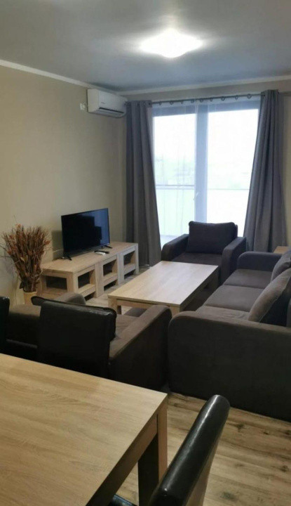 Închiriere apartament cu 2 camere, Park Lake, lângă Iulius