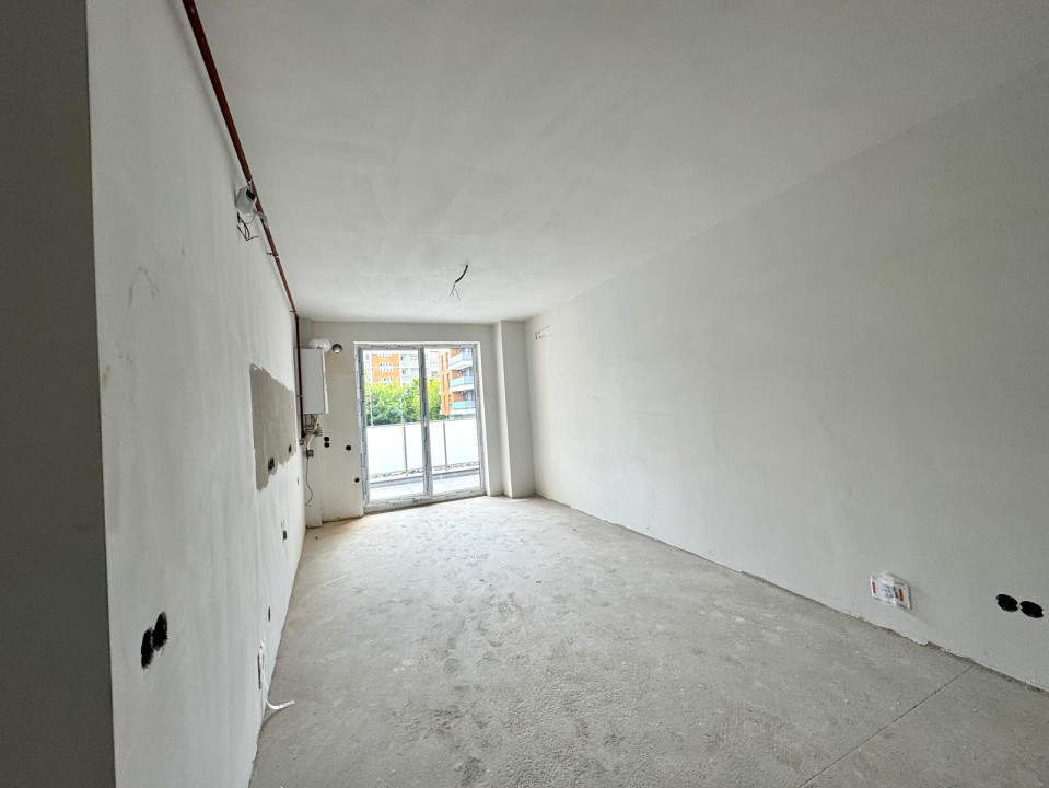 Apartament de vanzare - 3 camere - etaj 1 bloc nou finalizat Stefan cel Mare