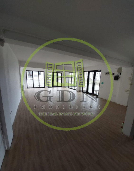 Spațiu comercial – 70 mp utili + curte + 3 locuri de parcare -Arhitectilor