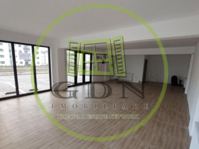 Spațiu comercial – 70 mp utili + curte + 3 locuri de parcare -Arhitectilor