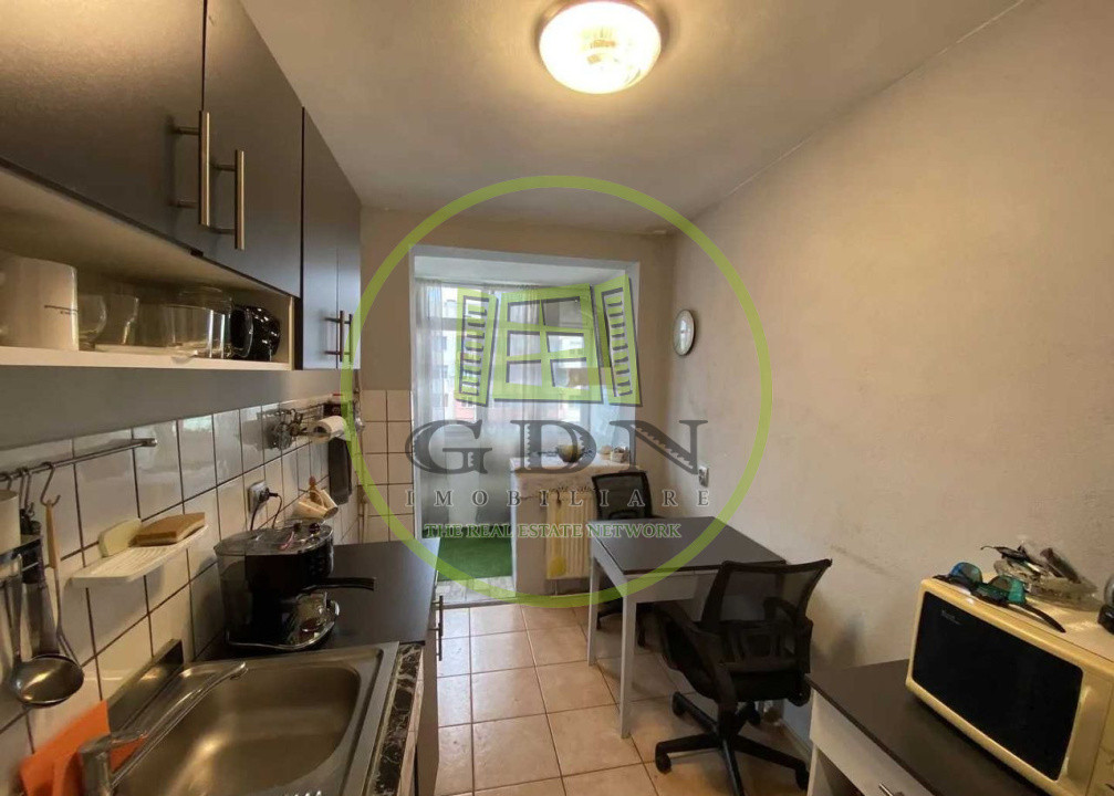 Apartament luminos, călduros și bine compartimentat, Mihai Viteazu, etaj 9/10