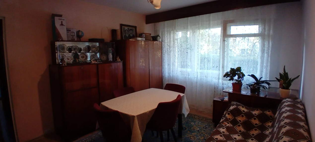 Apartament cu 3 camere de vanzare, 50 mp., Manastur, 135000 Eur