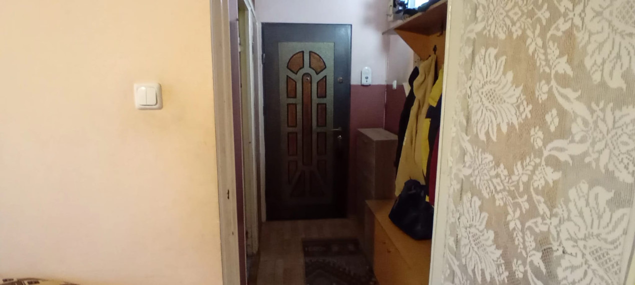 Apartament cu 3 camere de vanzare, 50 mp., Manastur, 135000 Eur