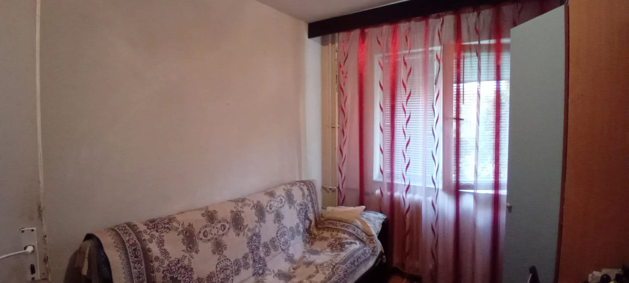 Apartament cu 3 camere de vanzare, 50 mp., Manastur, 135000 Eur