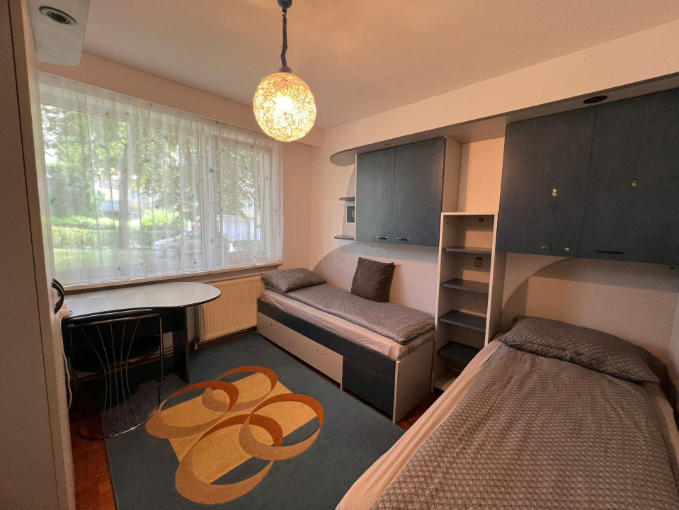 Apartament zona Petre Dulfu cu 3 camere 
