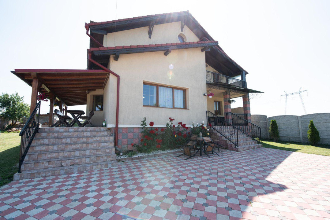 Vila de vanzare Sanpetru