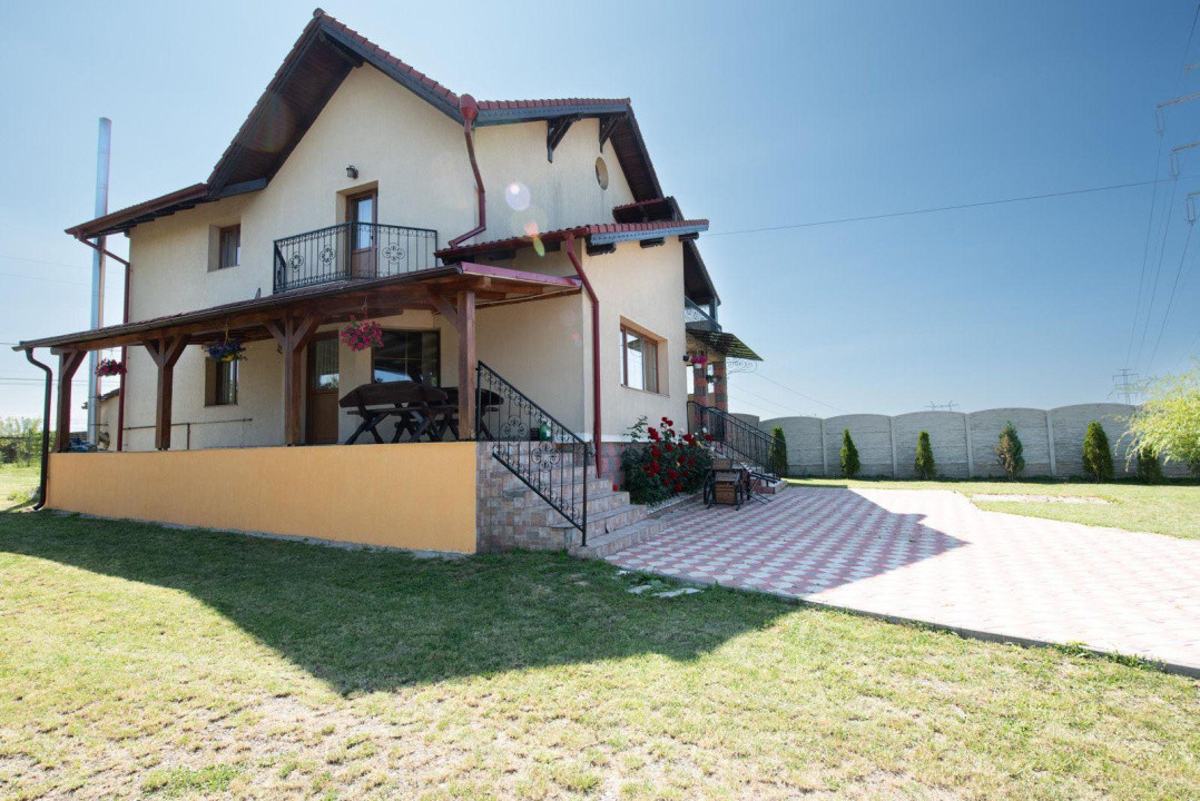 Vila de vanzare Sanpetru
