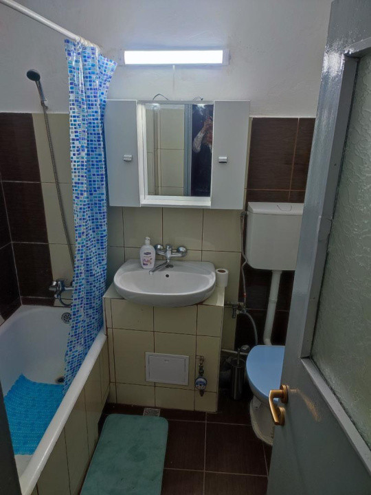 Oportunitate! Apart. cu 2 camere, 45 mp., Mănăștur, 125000 Eur