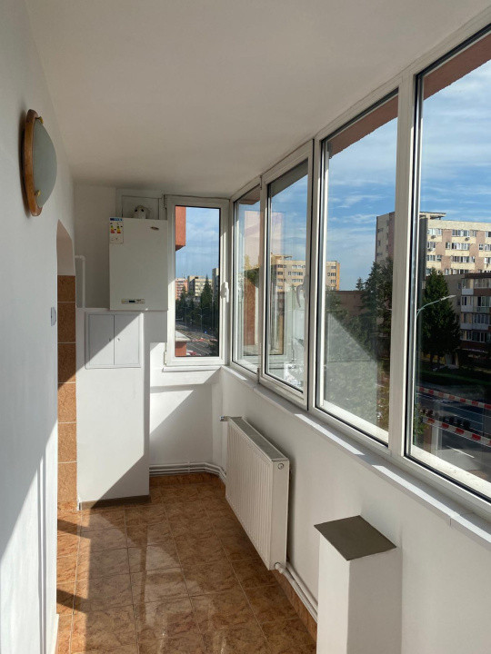 Inchiriere apartament 3 camere Calea București 3 camere