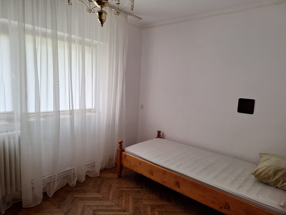 De vânzare apartament cu 3 cam.,2 băi, 65 mp., Mănăștur, 165000 Euro