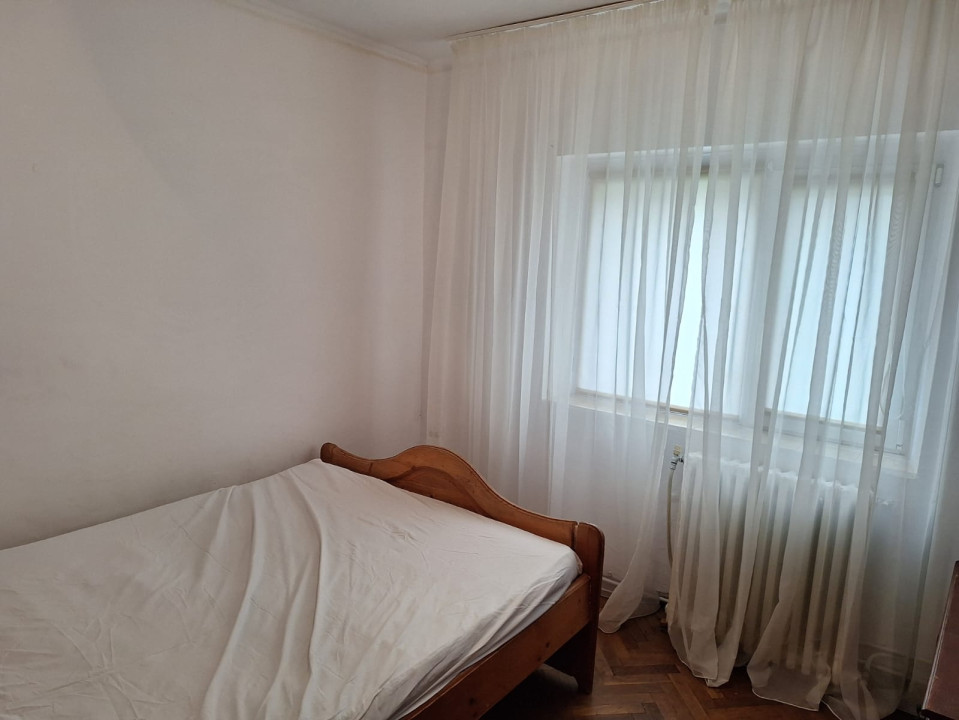 De vânzare apartament cu 3 cam.,2 băi, 65 mp., Mănăștur, 165000 Euro